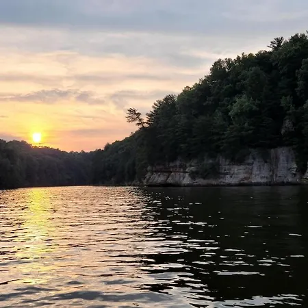 Lake Malone Ky Lake Shore Home Right On Water With Private Boat Dock, A Shore Thing Lewisburg Exterior photo