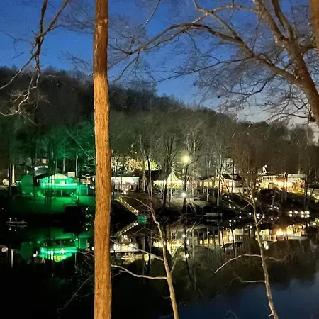 Lake Malone Ky Lake Shore Home Right On Water With Private Boat Dock, A Shore Thing Lewisburg Exterior photo