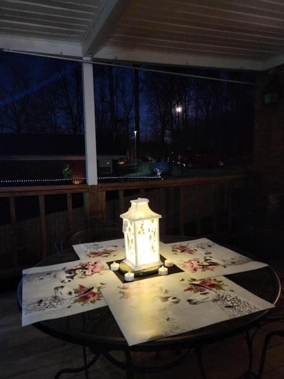 Lake Malone Ky Lake Shore Home Right On Water With Private Boat Dock, A Shore Thing * Lewisburg