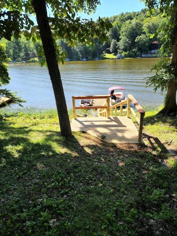 Lake Malone Ky Lake Shore Home Right On Water With Private Boat Dock, A Shore Thing Holiday home *