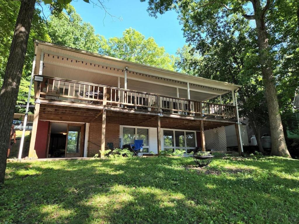 Lake Malone Ky Lake Shore Home Right On Water With Private Boat Dock, A Shore Thing * Lewisburg